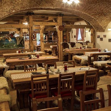 Hotel Hospodarsky Dvur Bohuslavice Телч Экстерьер фото