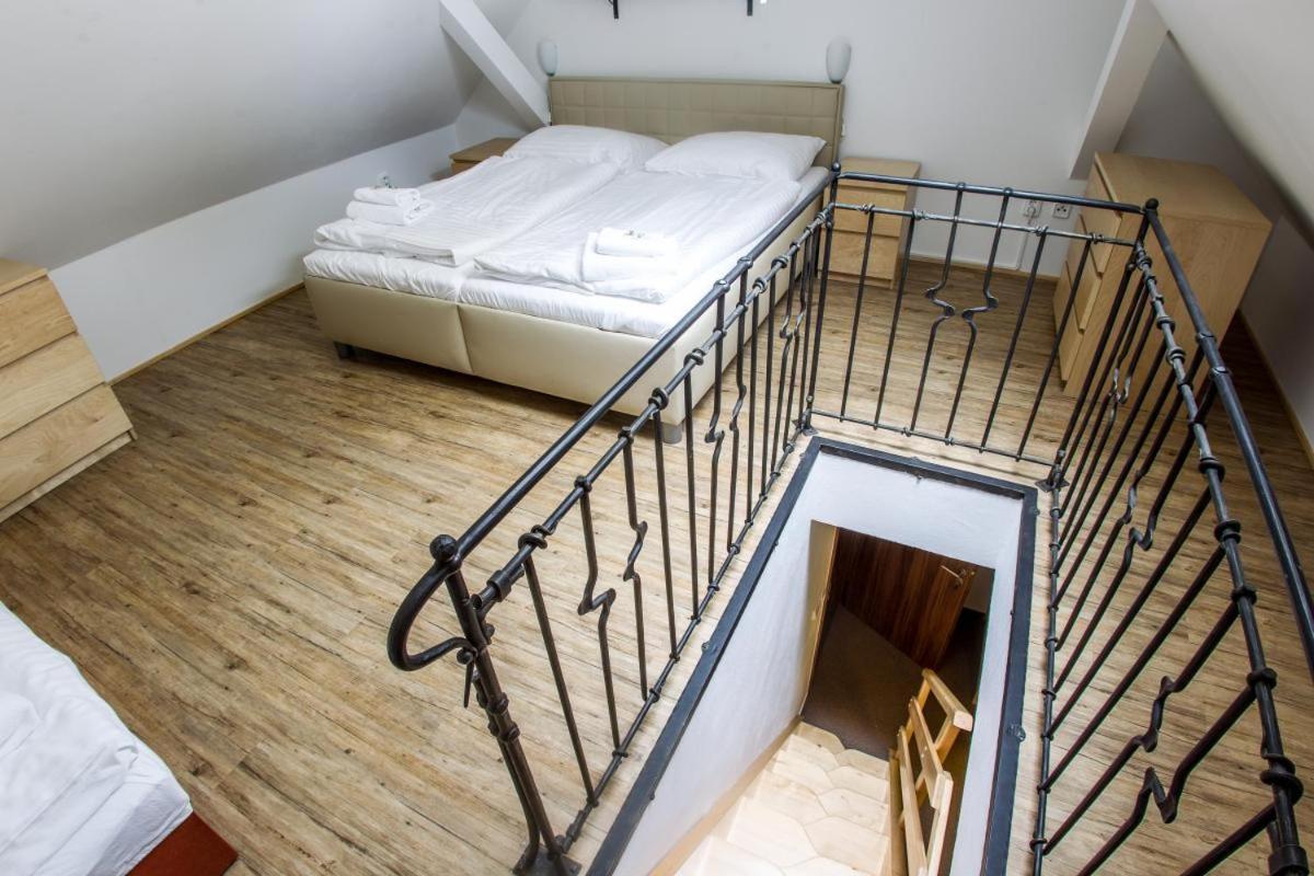 Hotel Hospodarsky Dvur Bohuslavice Телч Экстерьер фото